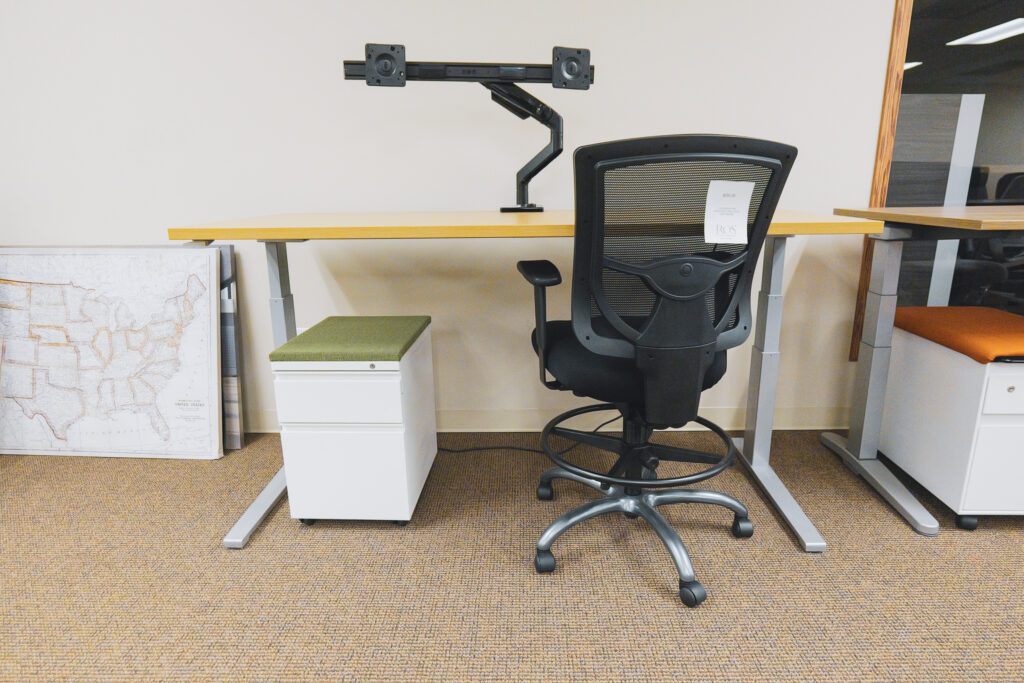 workstation with ergonomic chair and flexible storage